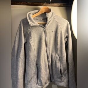 Columbia zip up size M